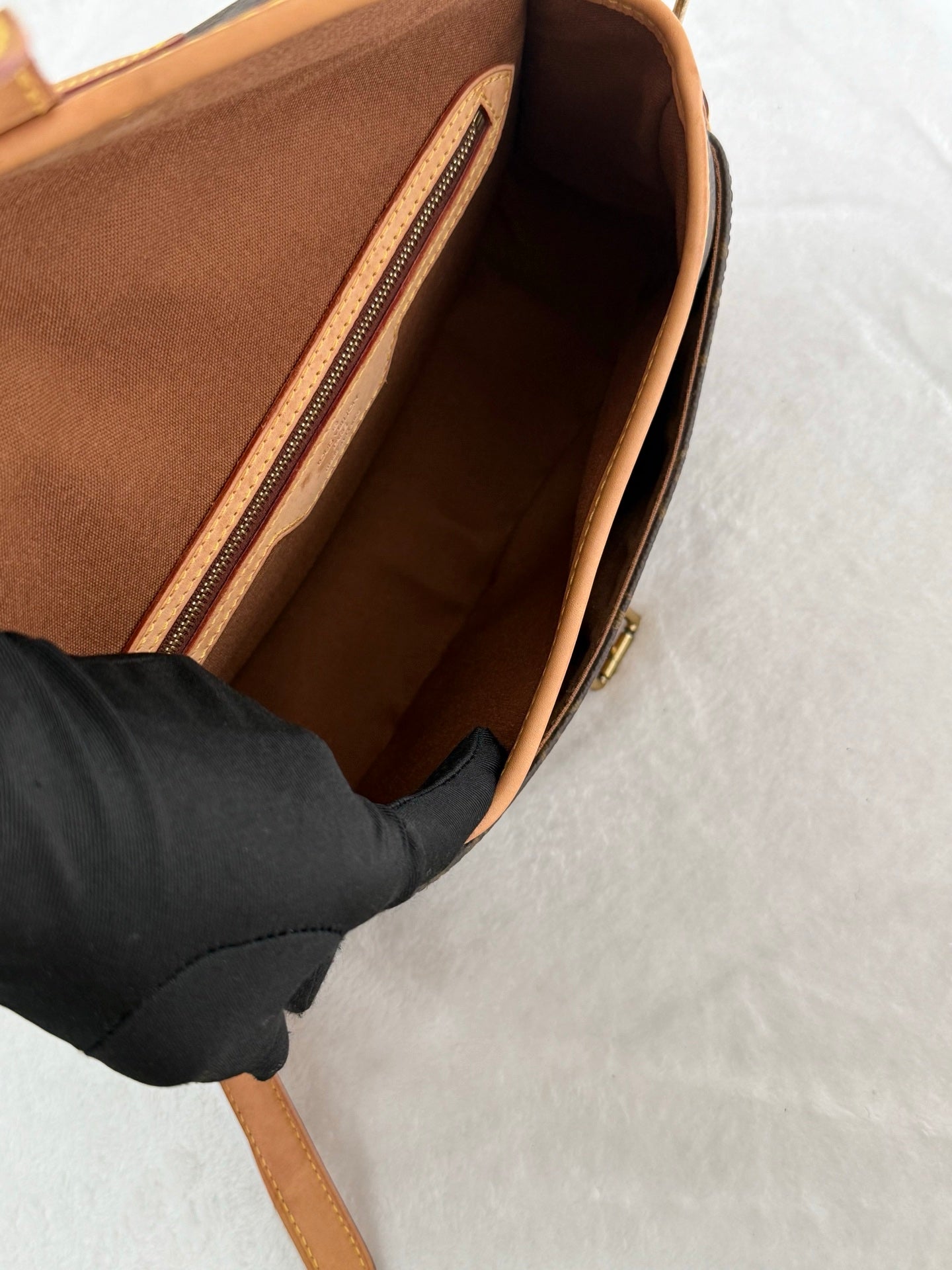LOUIS VUITTON Monogram Baguette Bag