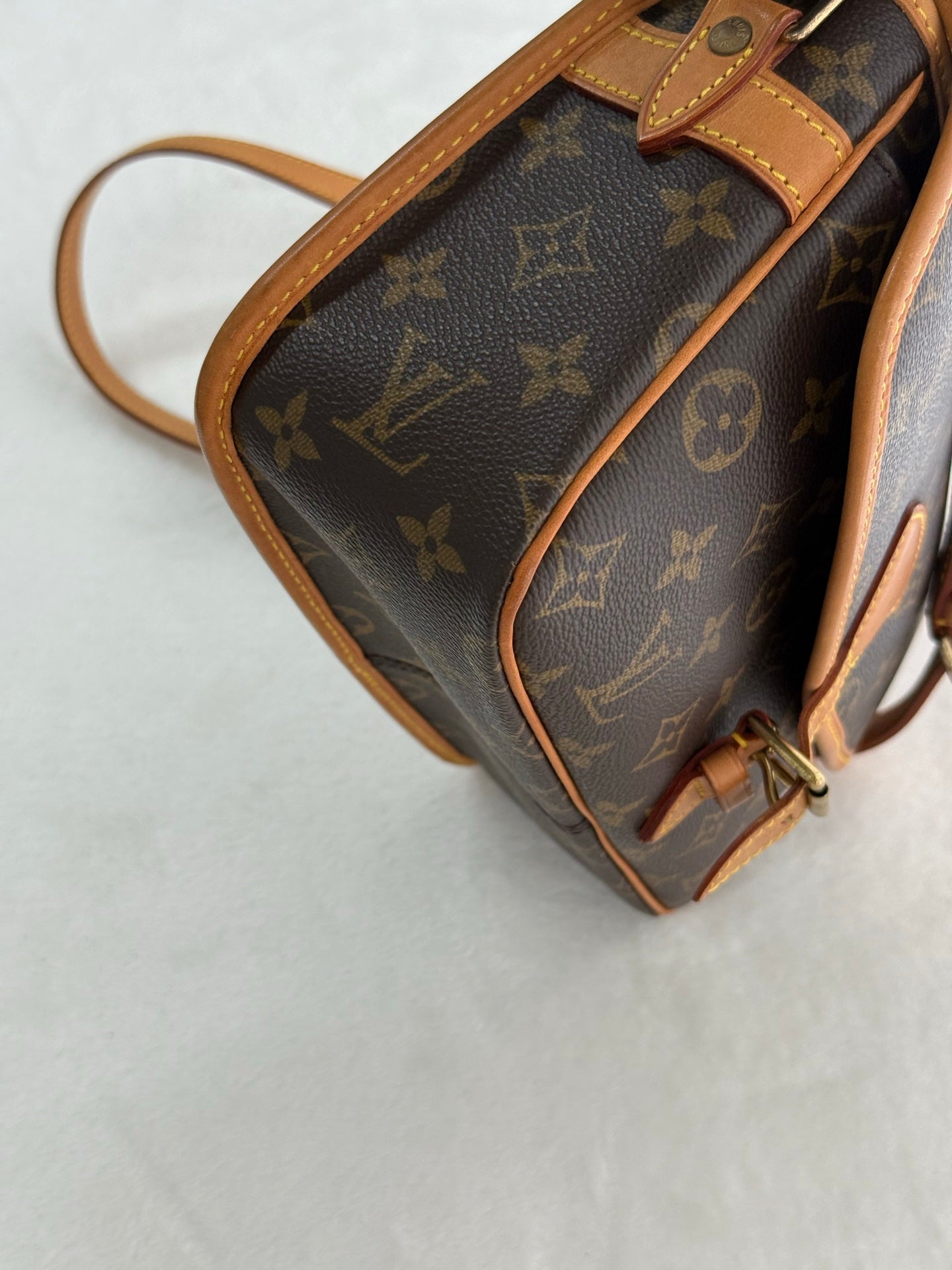 LOUIS VUITTON Monogram Baguette Bag