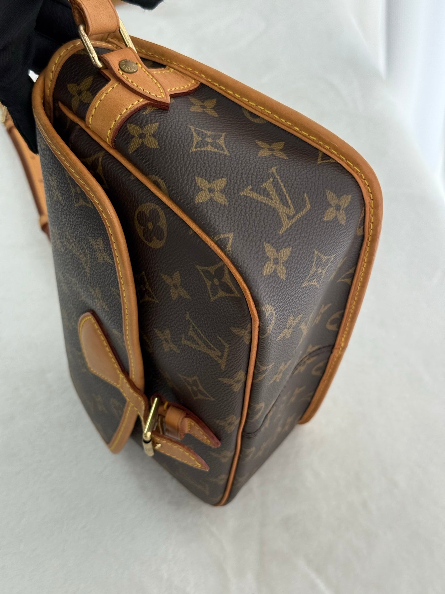 LOUIS VUITTON Monogram Baguette Bag