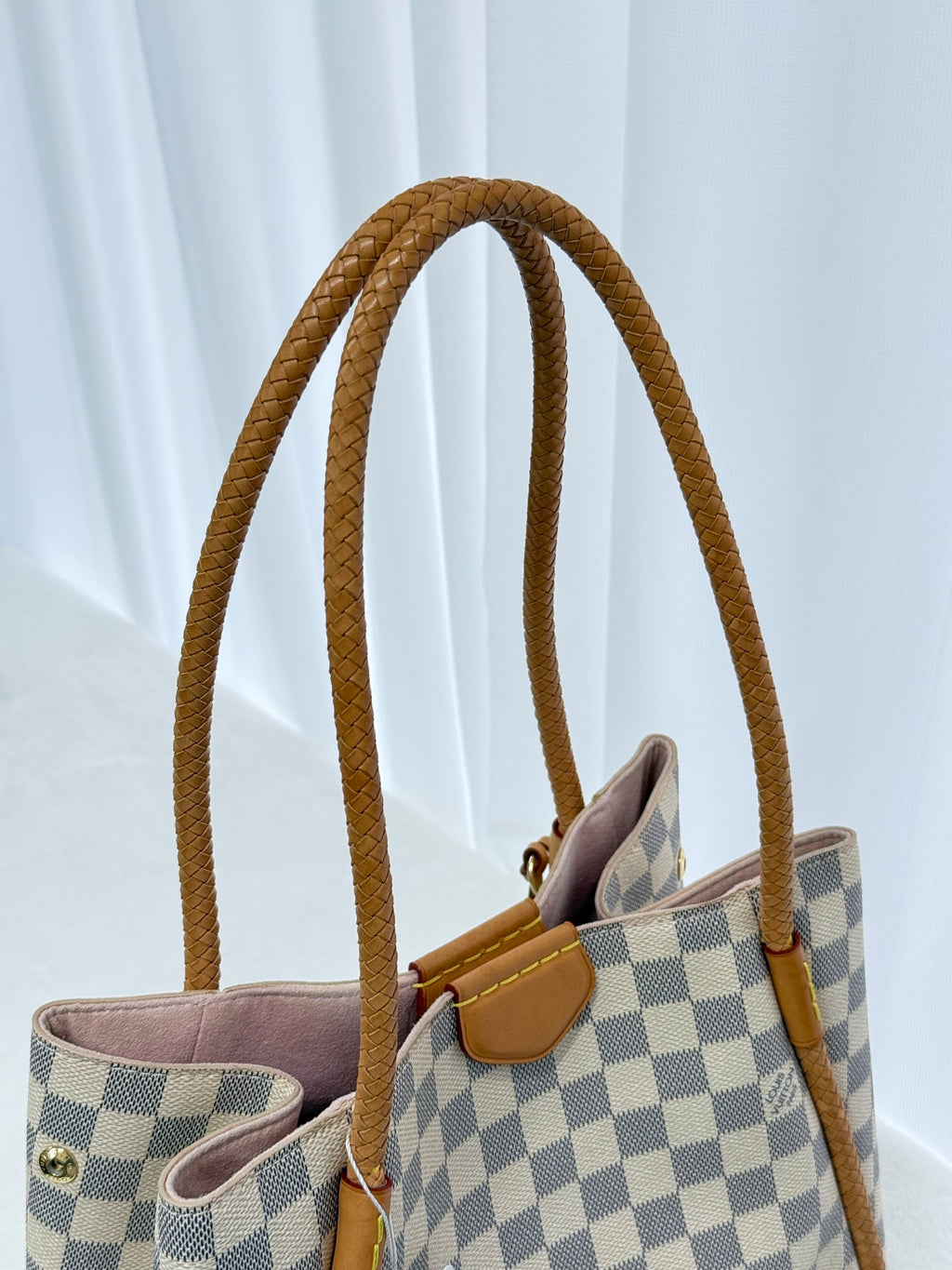 LOUIS VUITTON Damier Shoulder Bag
