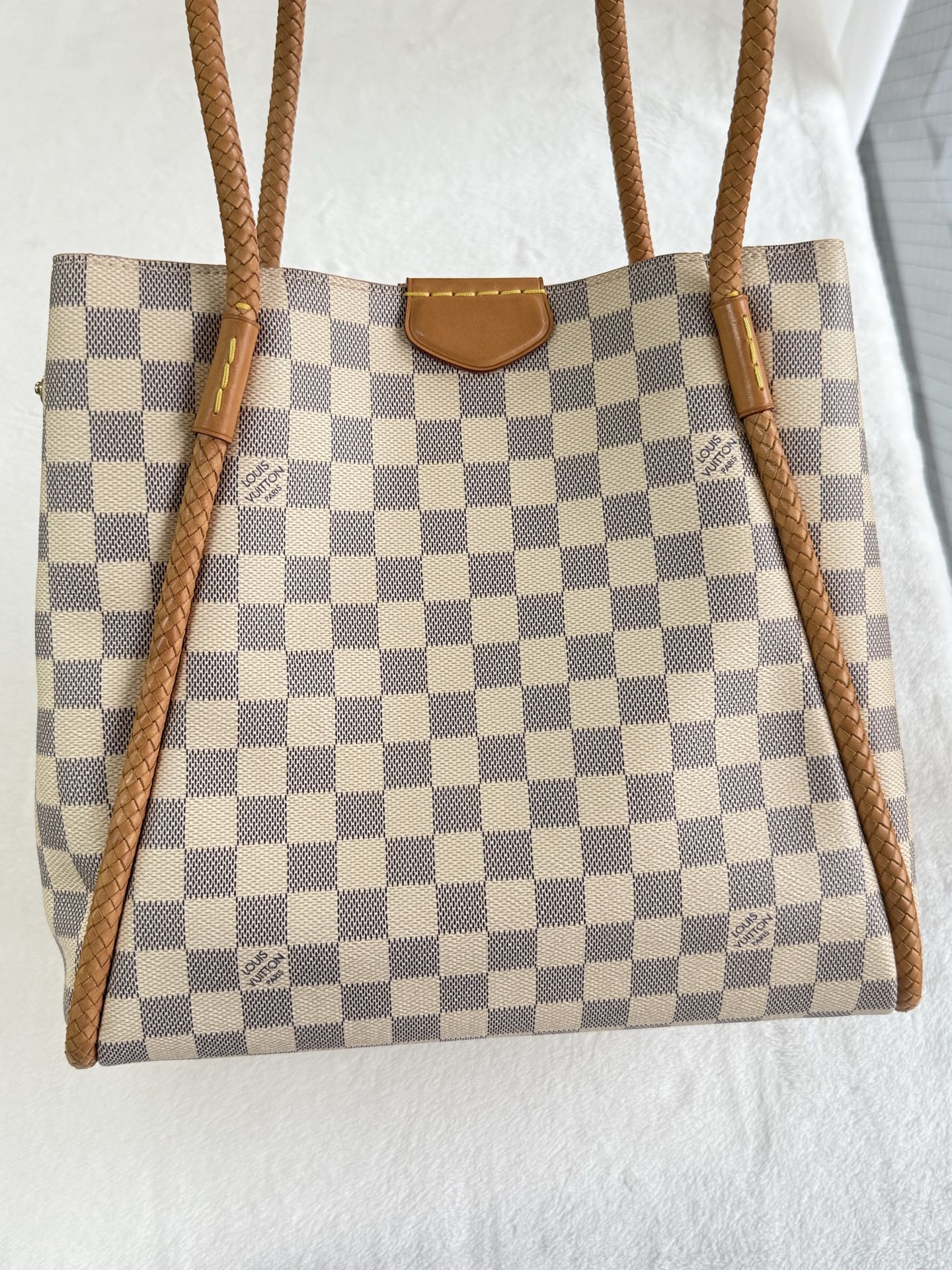 LOUIS VUITTON Damier Shoulder Bag