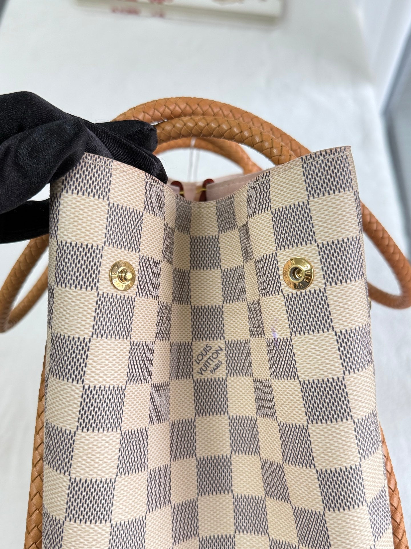 LOUIS VUITTON Damier Shoulder Bag
