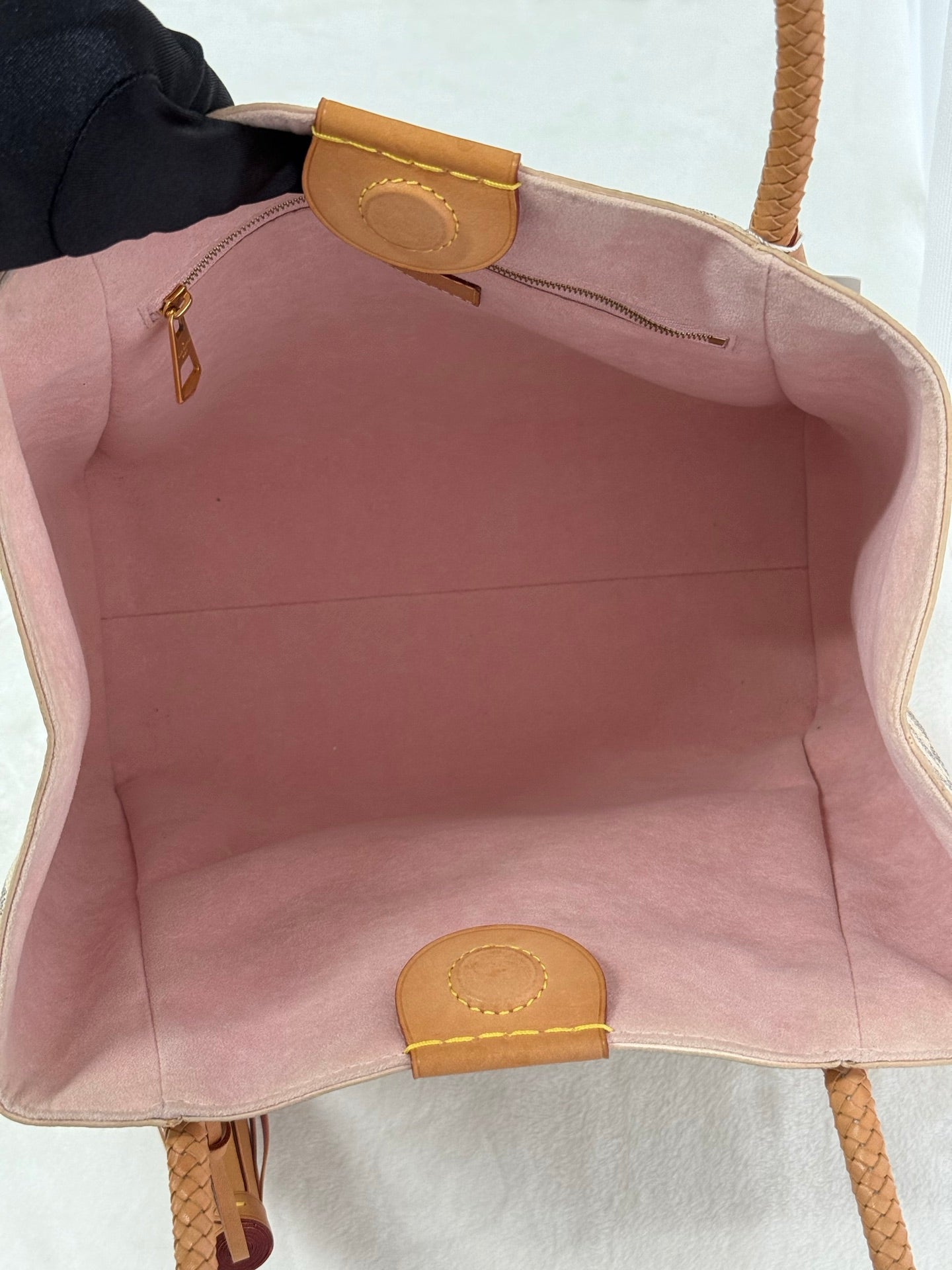 LOUIS VUITTON Damier Shoulder Bag