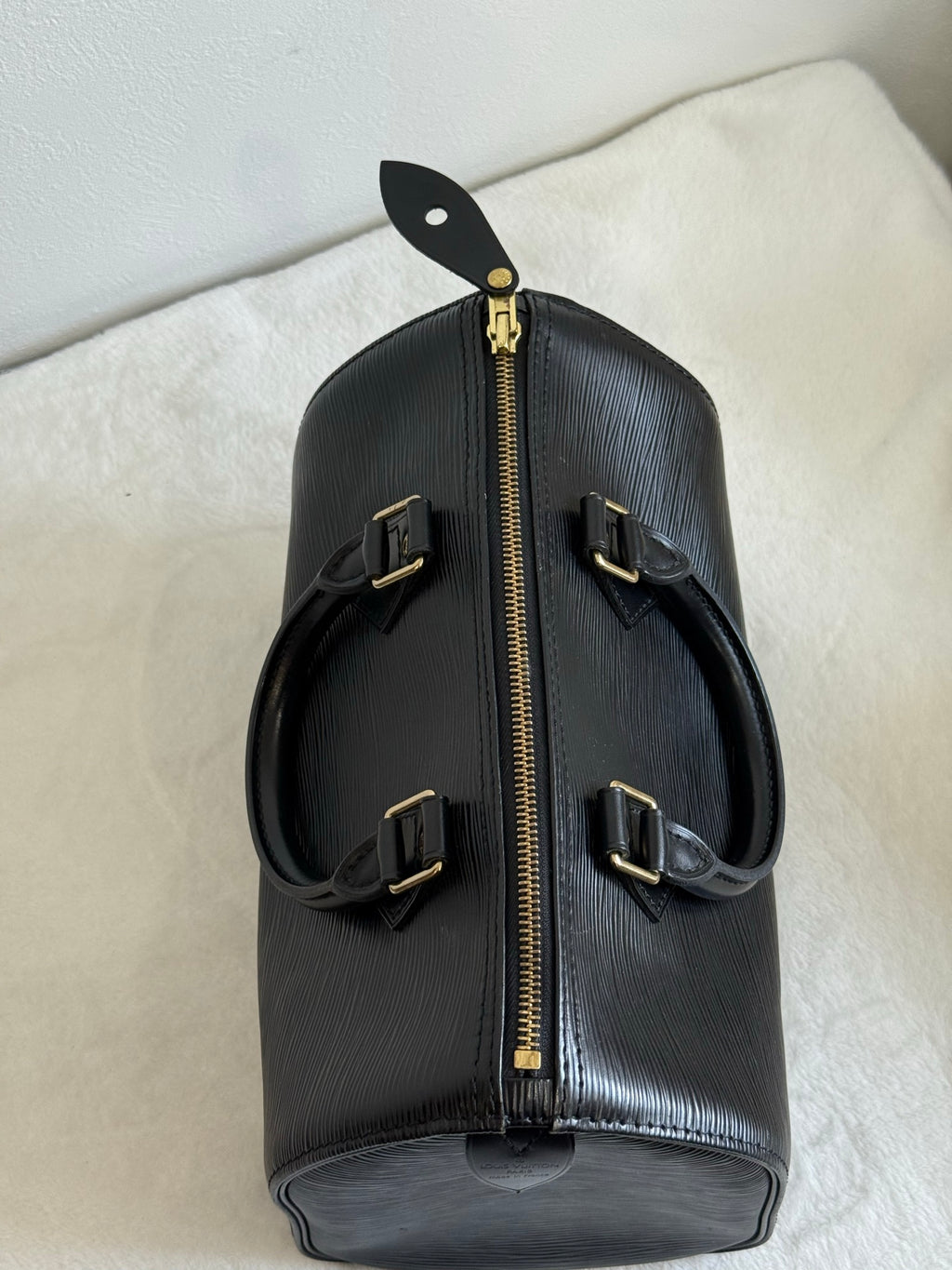 LOUIS VUITTON Epi Speedy 25