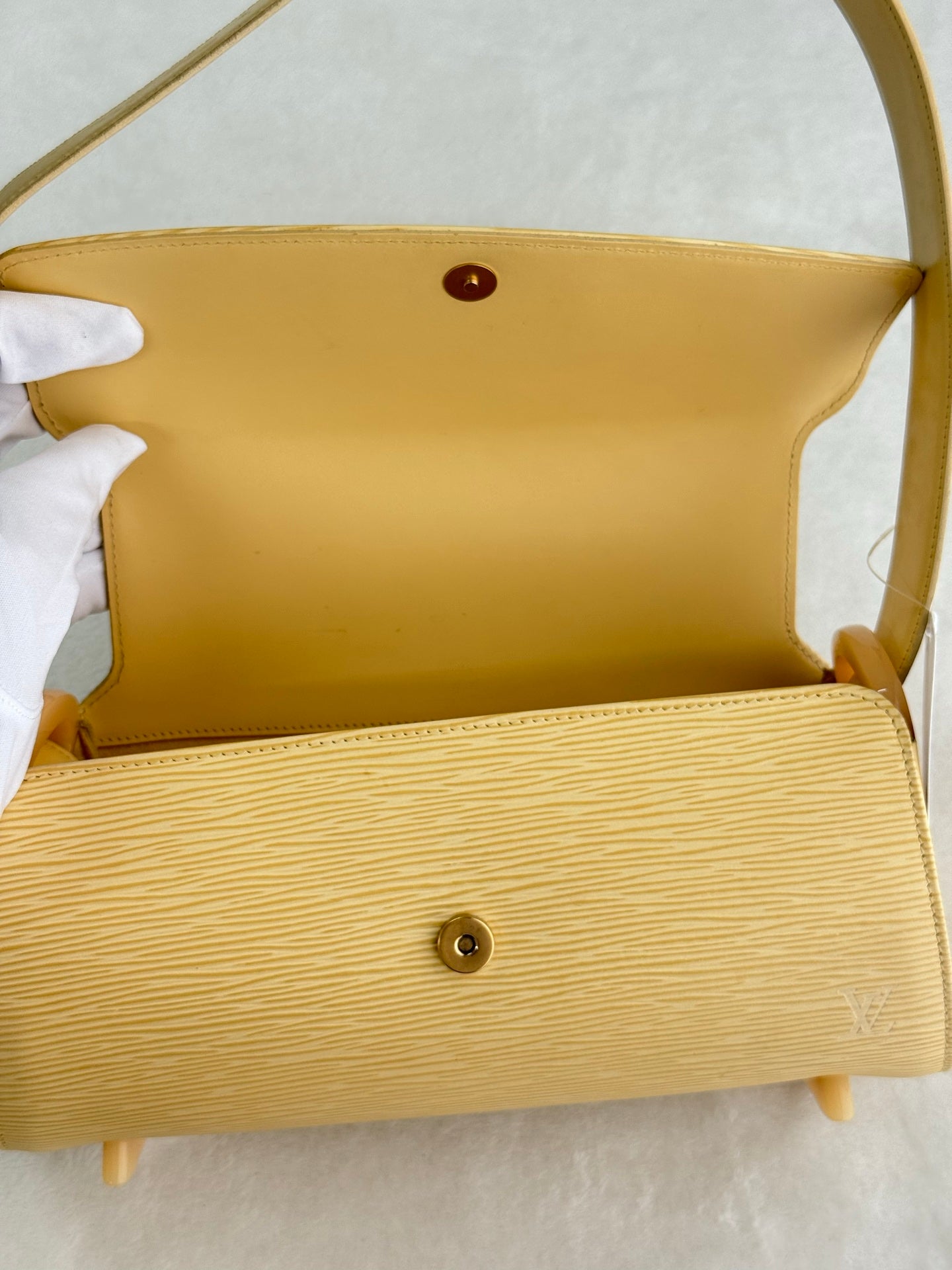 LOUIS VUITTON Epi Nocturne PM