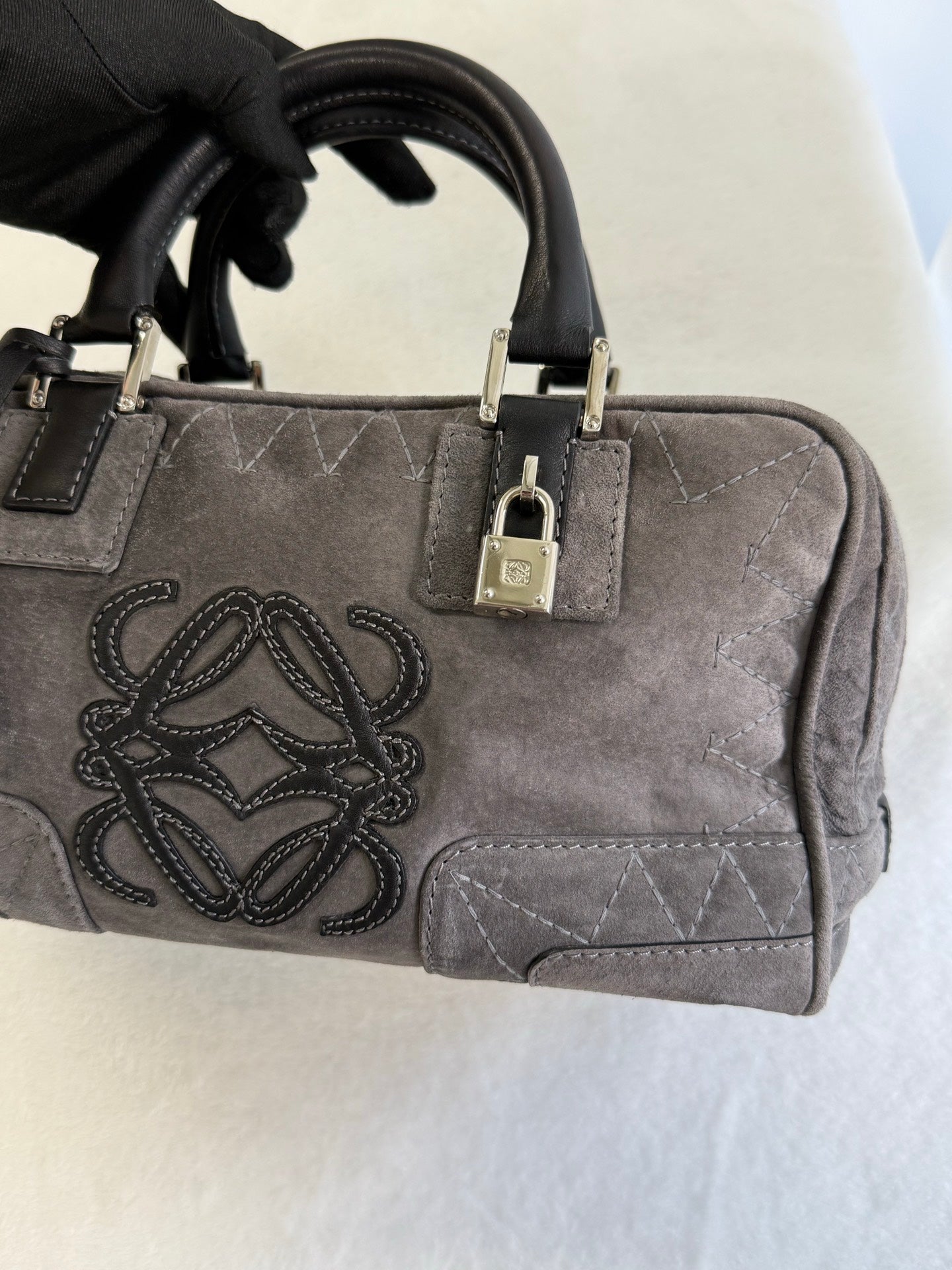 LOEWE Amazona handbag 28 Pre-loved