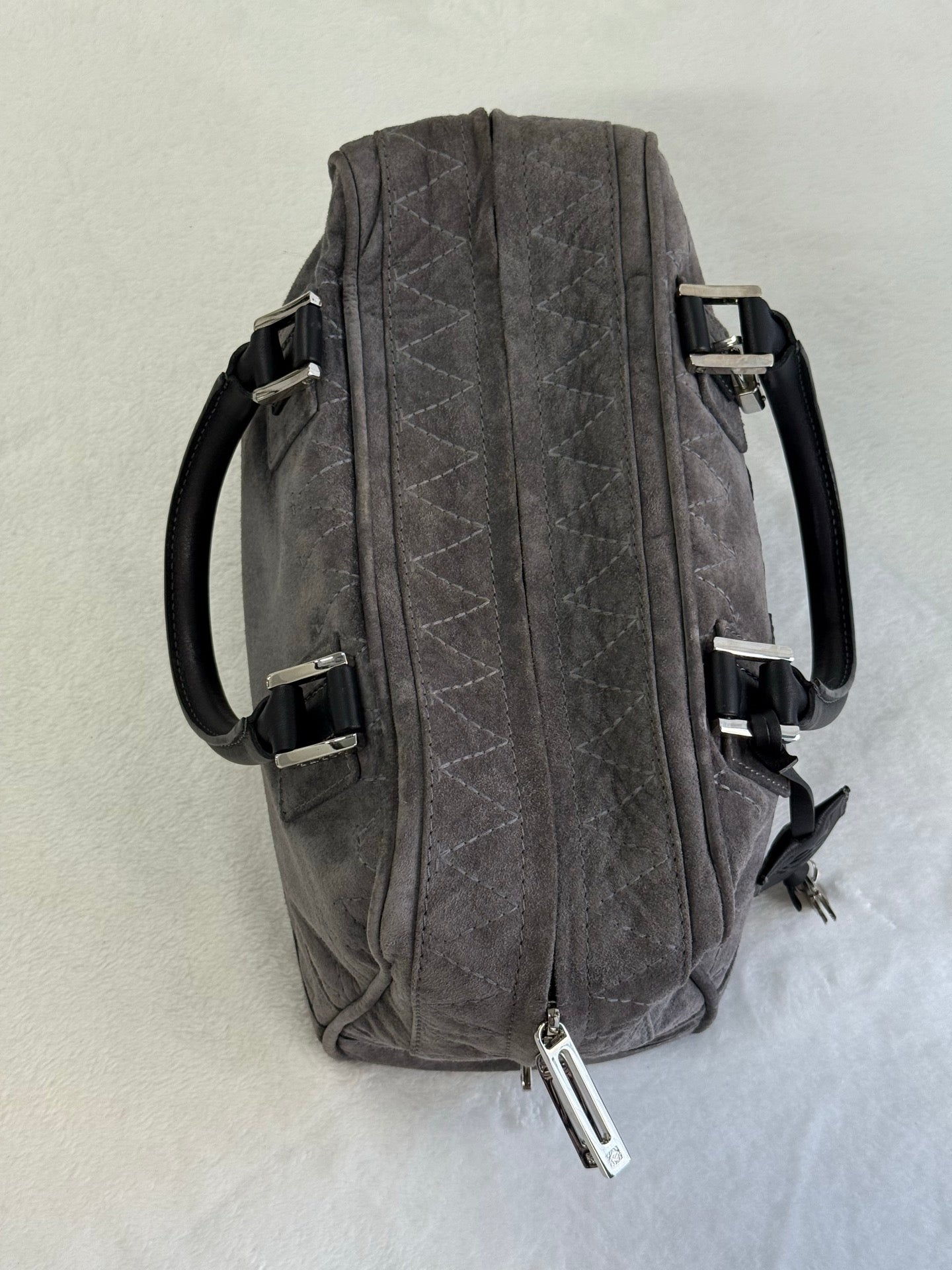 LOEWE Amazona handbag 28 Pre-loved