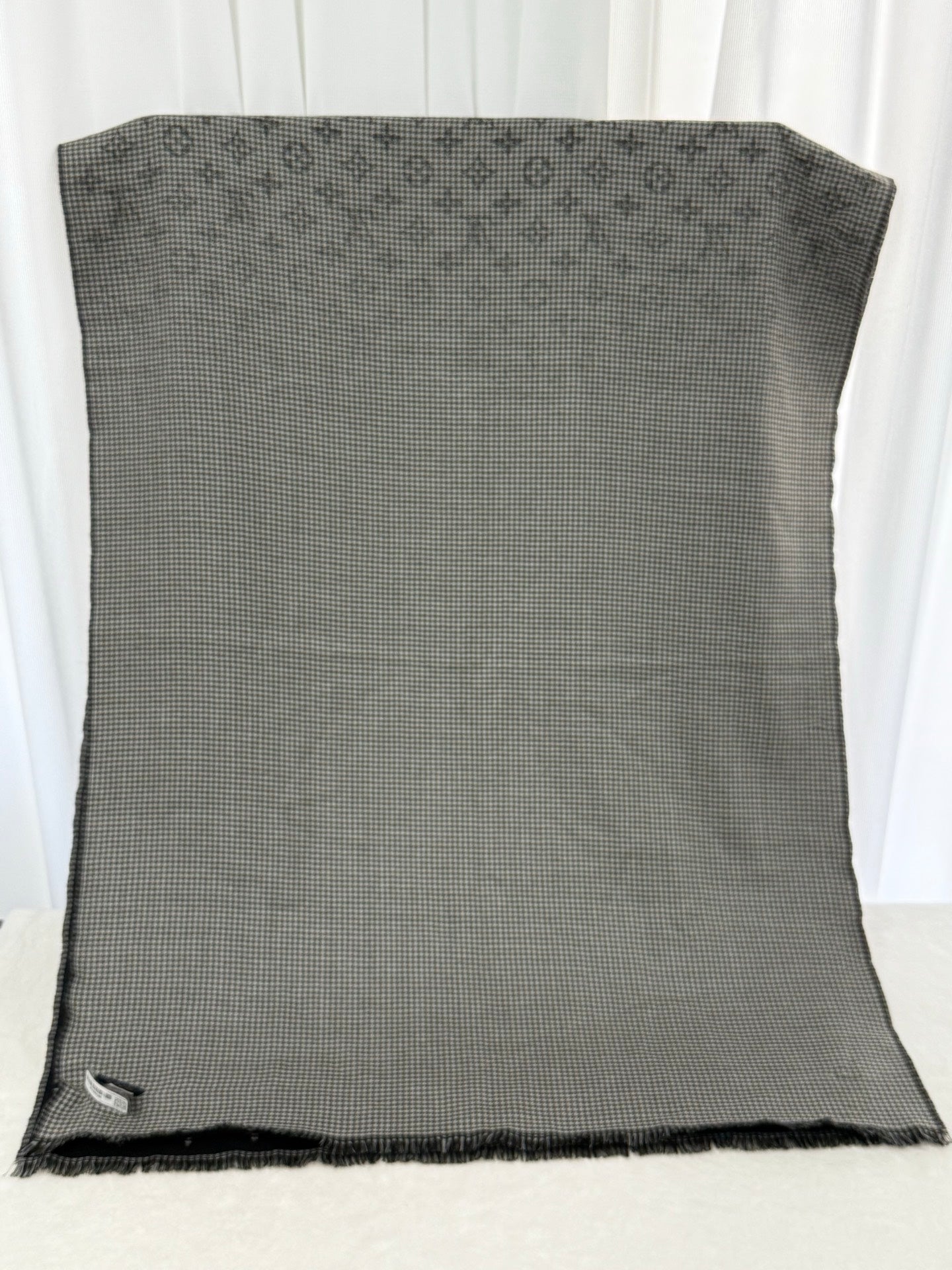 LOUIS VUITTON Monogram Scarf
