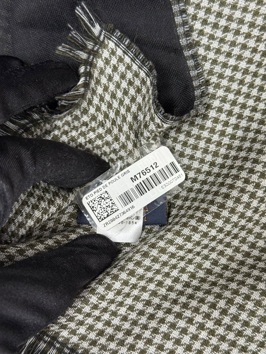 LOUIS VUITTON Monogram Scarf