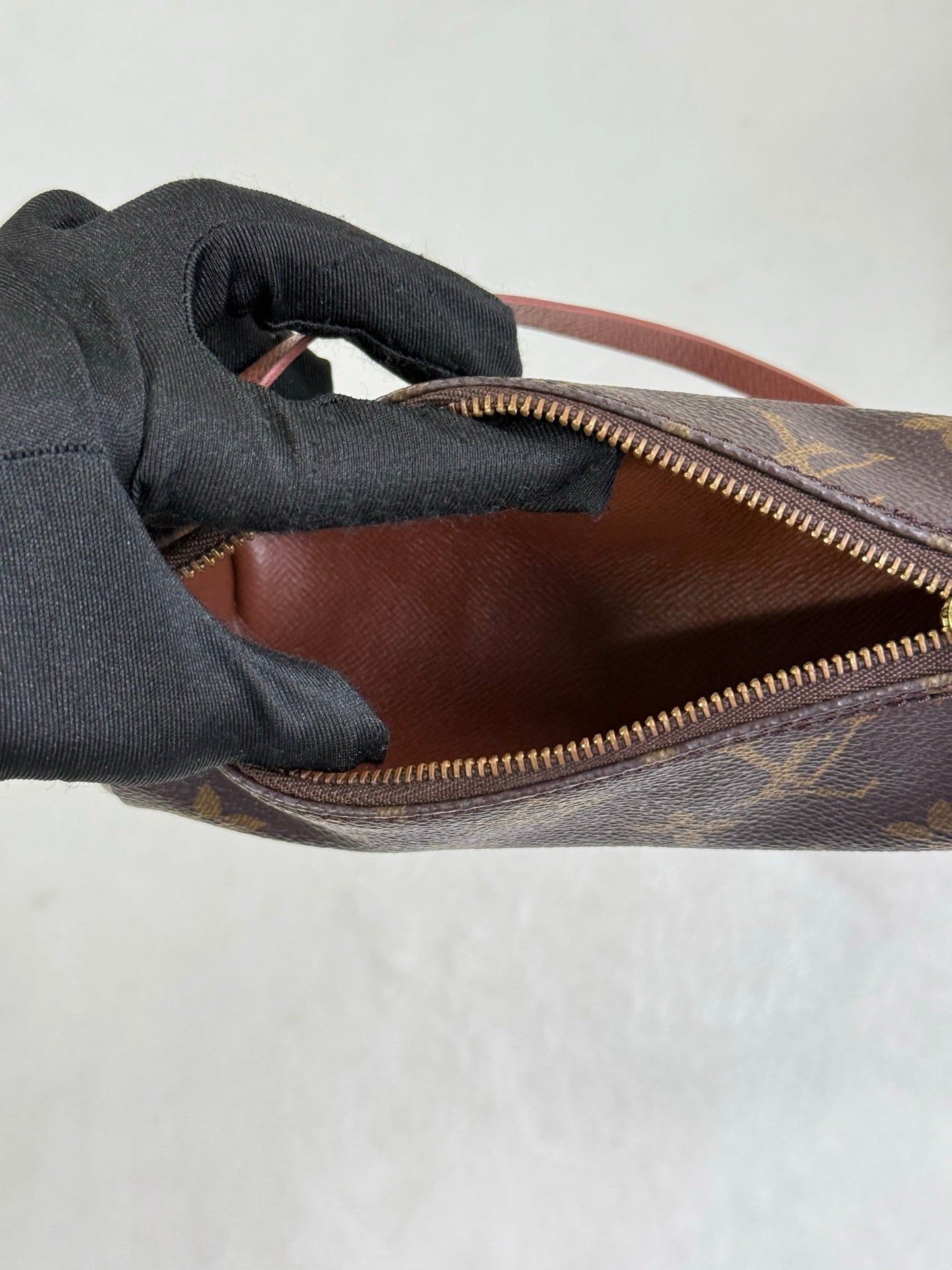 LOUIS VUITTON Monogram Papillon30 with pouch