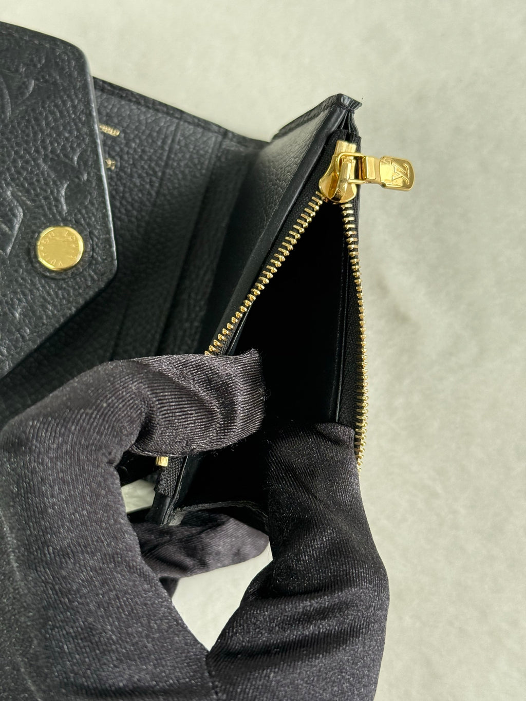 LOUIS VUITTON Zoe Trifold Wallet