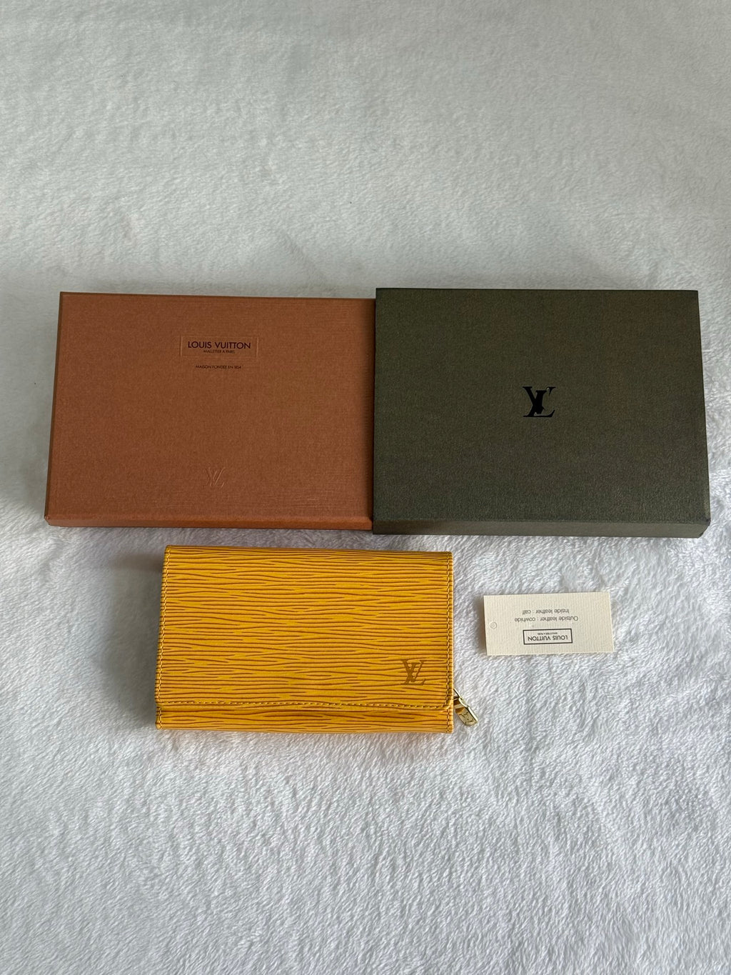 LOUIS VUITTON Epi Wallet