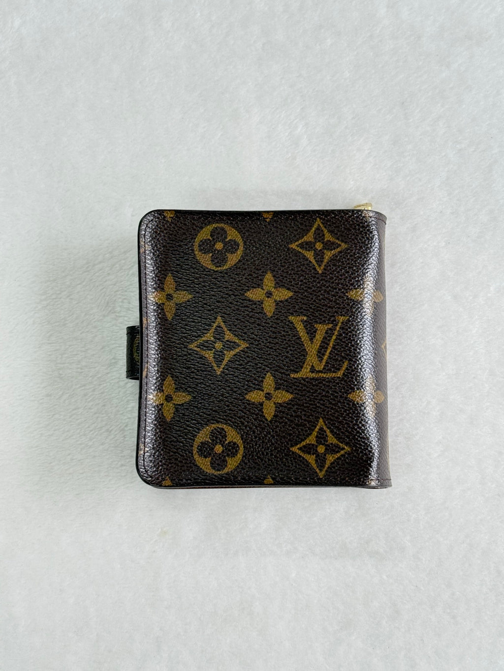 LOUIS VUITTON Monogram wallet
