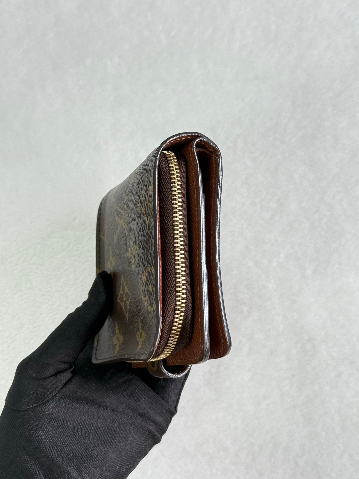 LOUIS VUITTON Monogram wallet