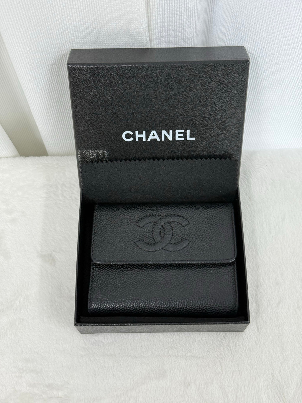 CHANEL Cavier Wallet
