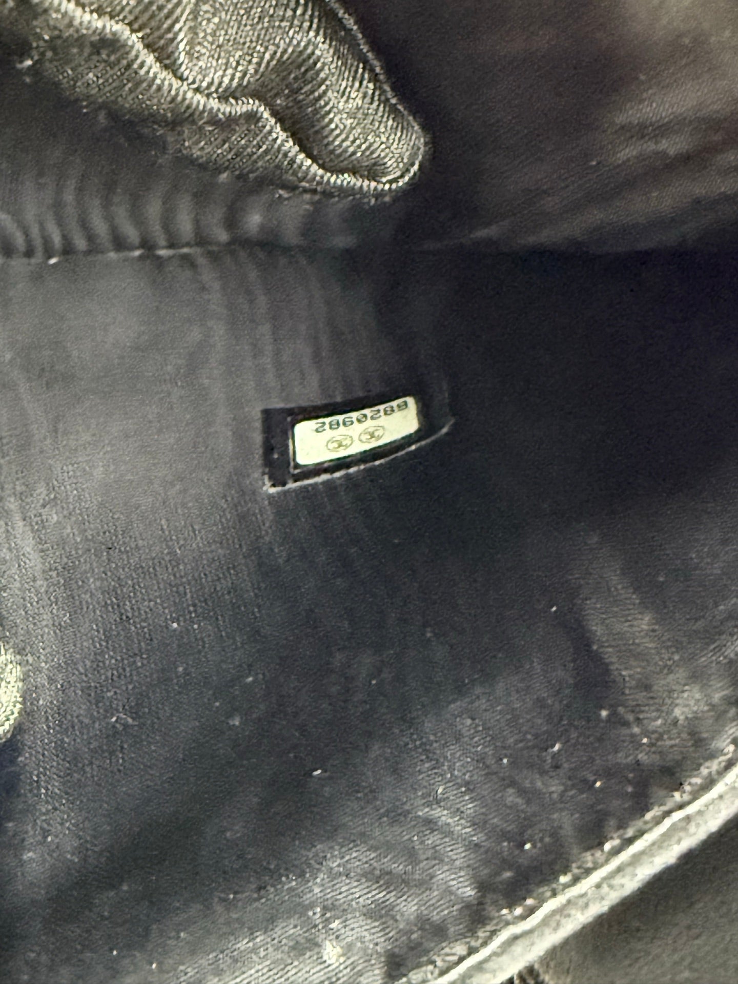 CHANEL Cavier Wallet
