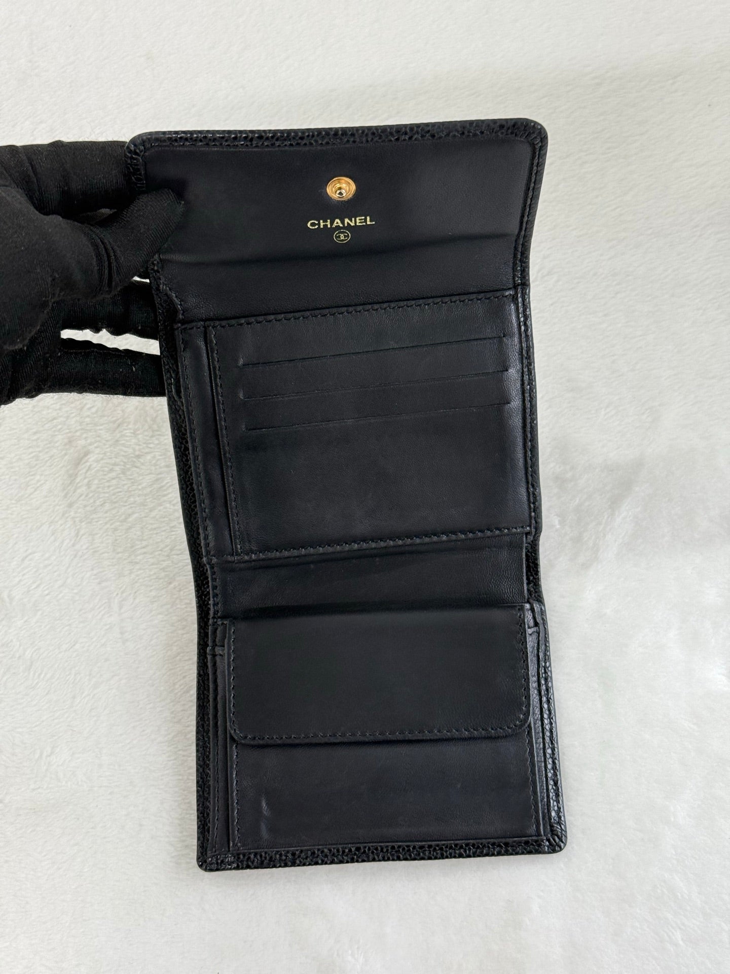 CHANEL Cavier Wallet