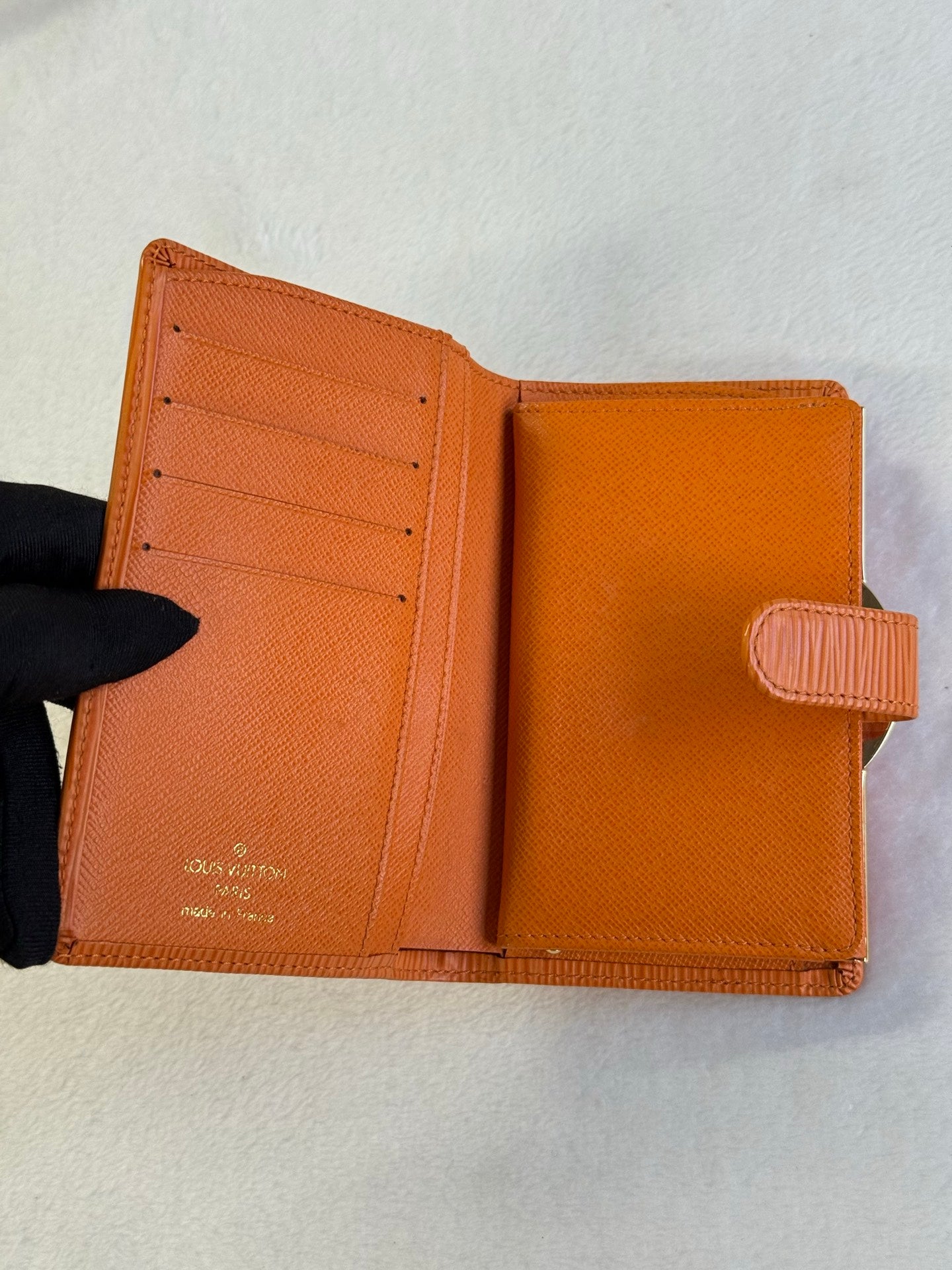 LOUIS VUITTON Epi Wallet