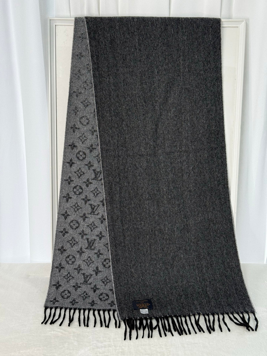 LOUIS VUITTON Monogram Scarf
