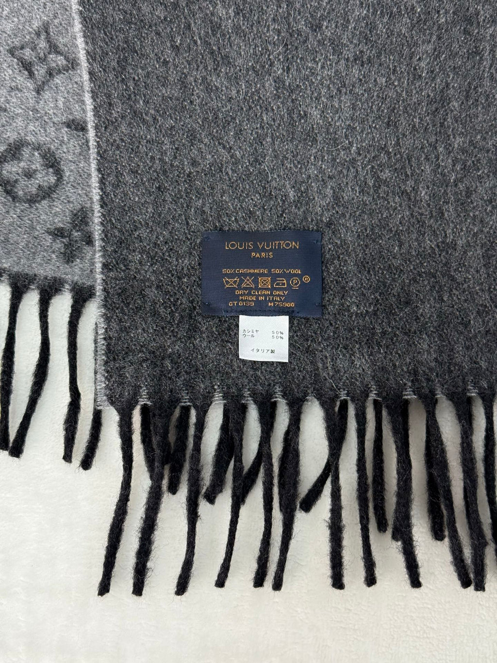 LOUIS VUITTON Monogram Scarf