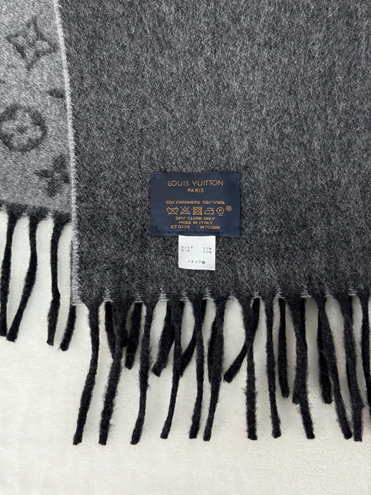 LOUIS VUITTON Monogram Scarf
