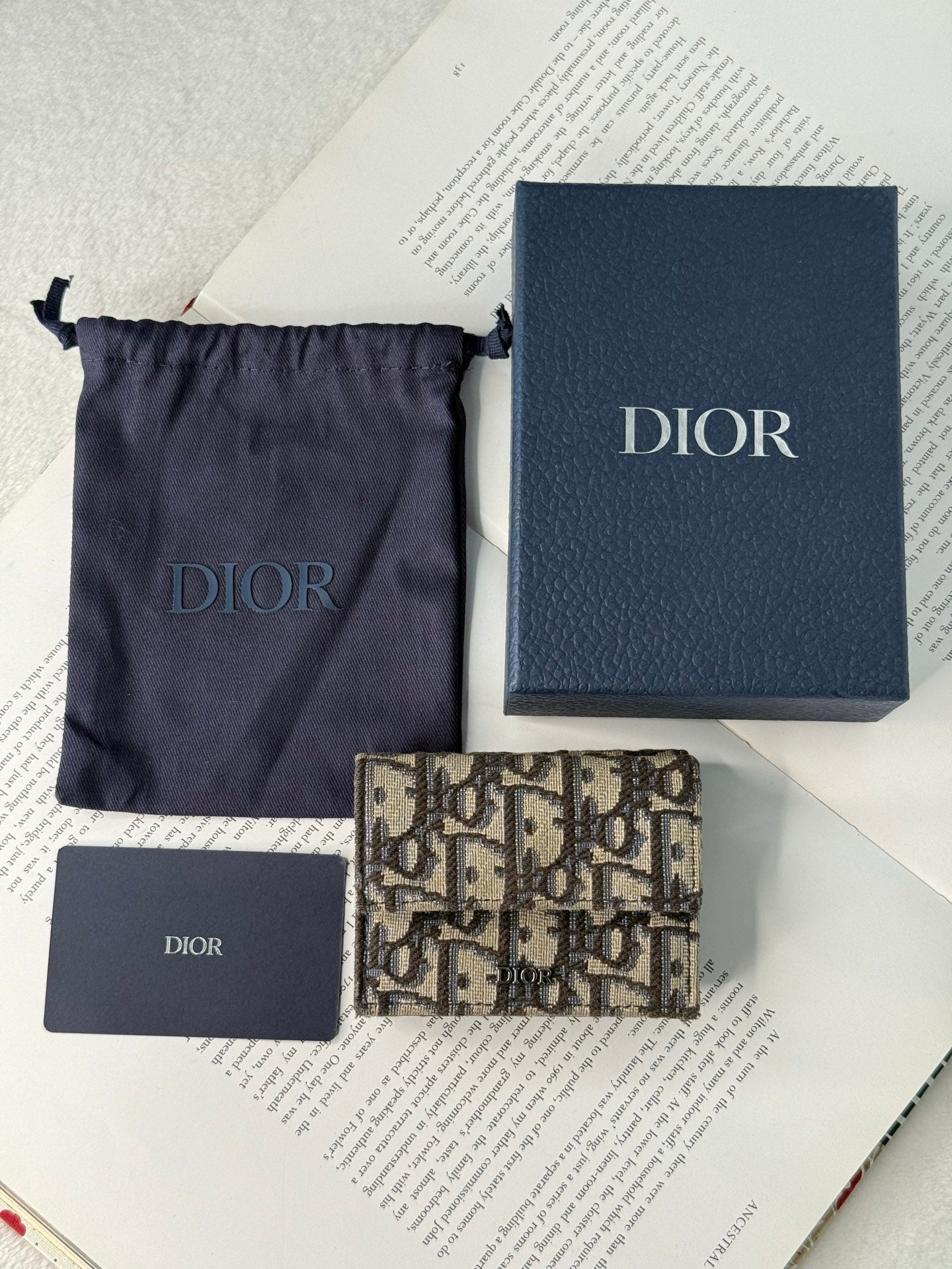 CHRISTIAN DIOR D Oblique Trifold Wallet