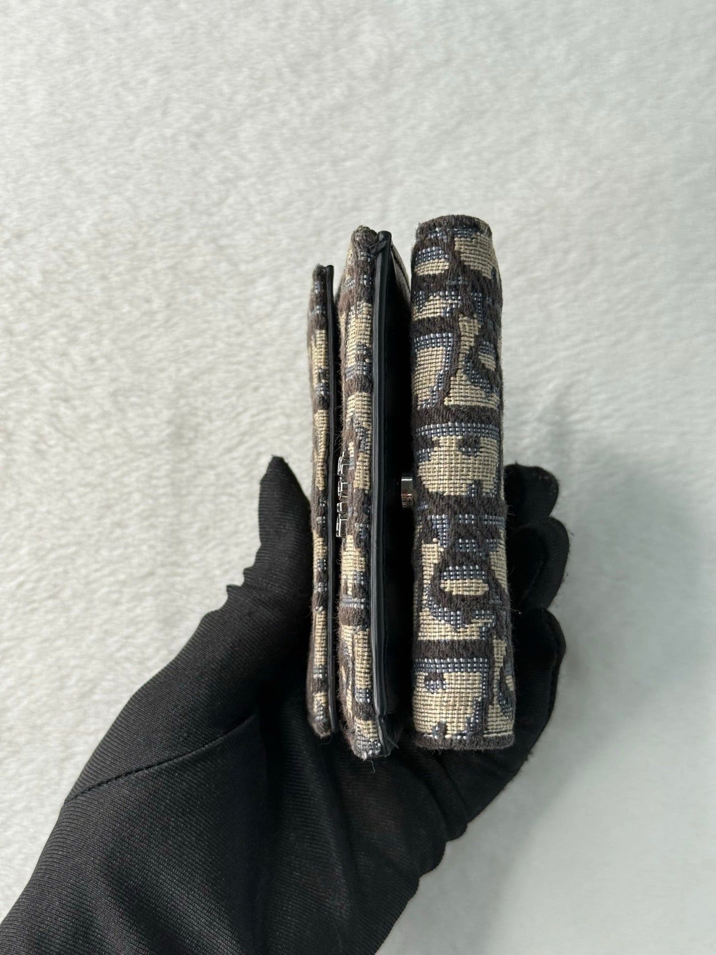 CHRISTIAN DIOR D Oblique Trifold Wallet