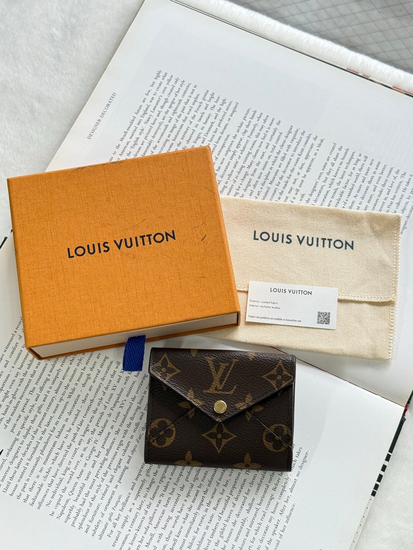 LOUIS VUITTON Monogram Trifold Wallet