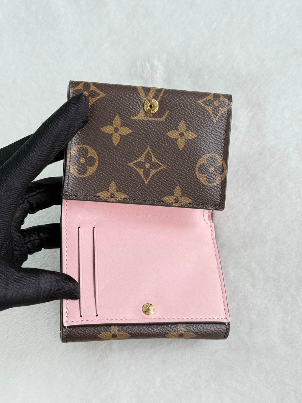 LOUIS VUITTON Monogram Trifold Wallet
