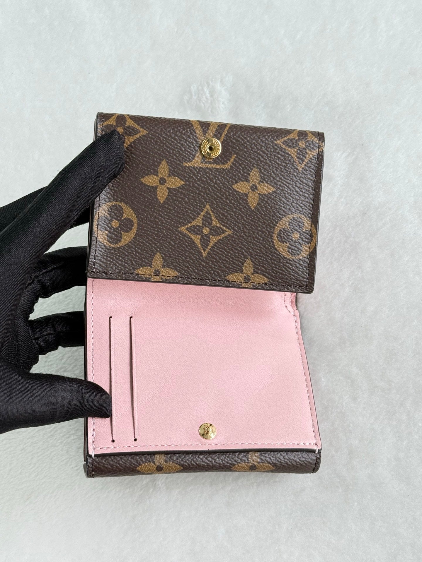 LOUIS VUITTON Monogram Trifold Wallet