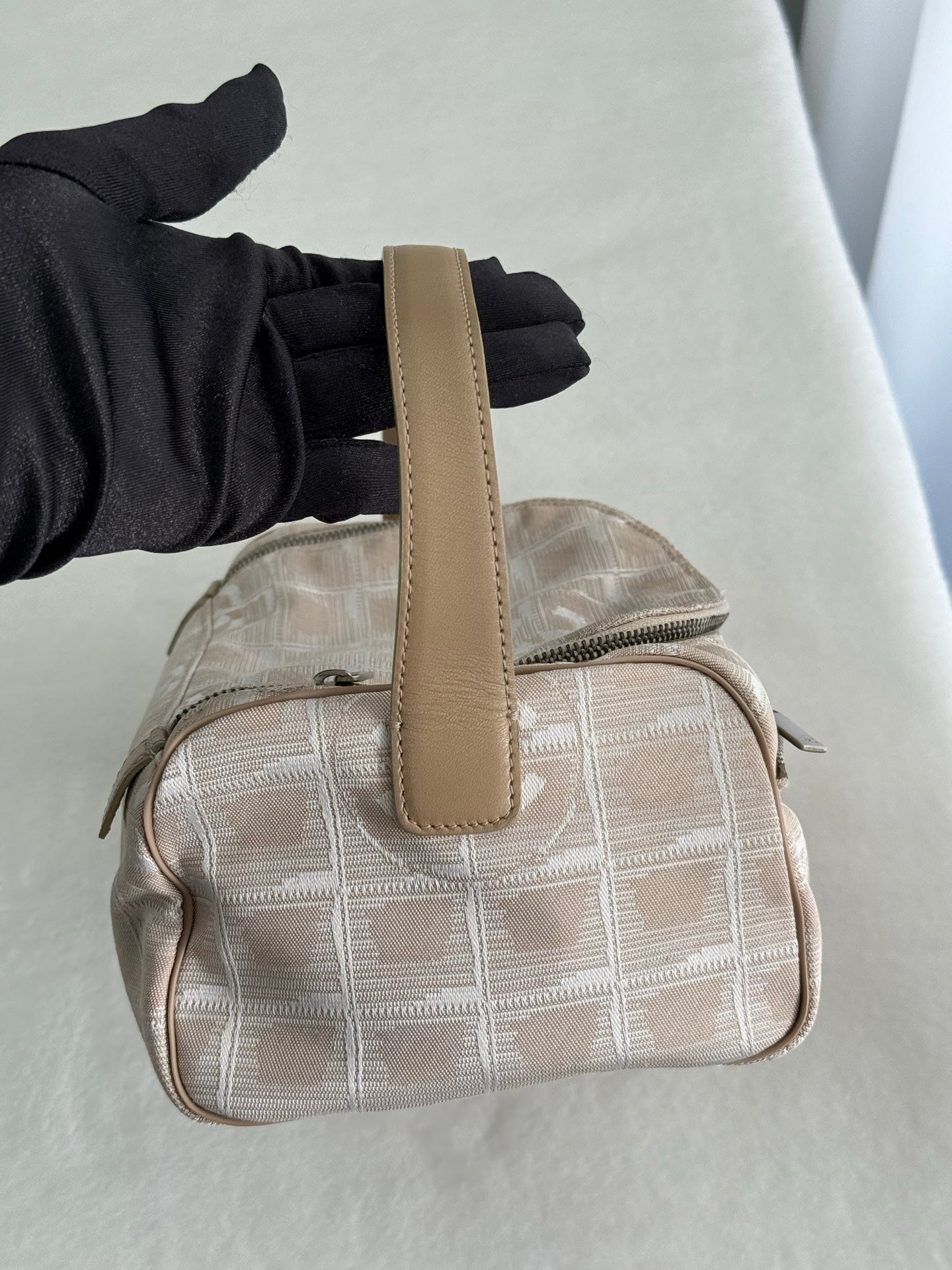 CHANEL Travel Line Sythetique Beige