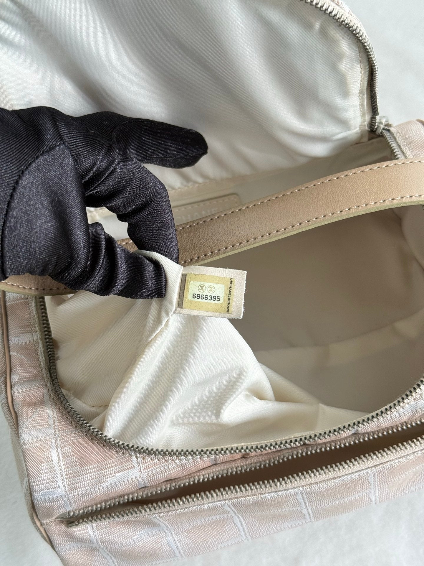 CHANEL Travel Line Sythetique Beige