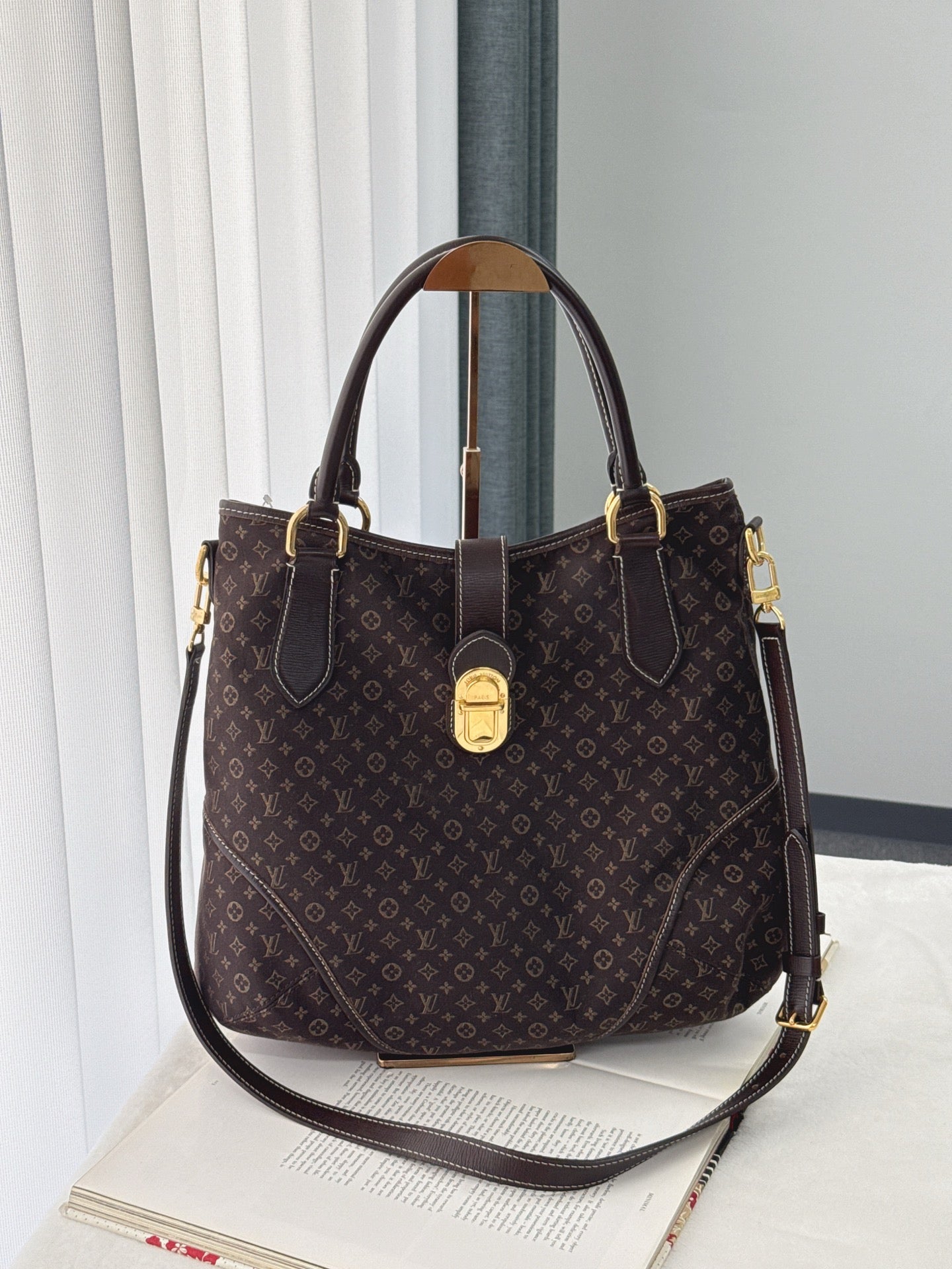 LOUIS VUITTON Fusain Monogram Idylle Elegie Totebag