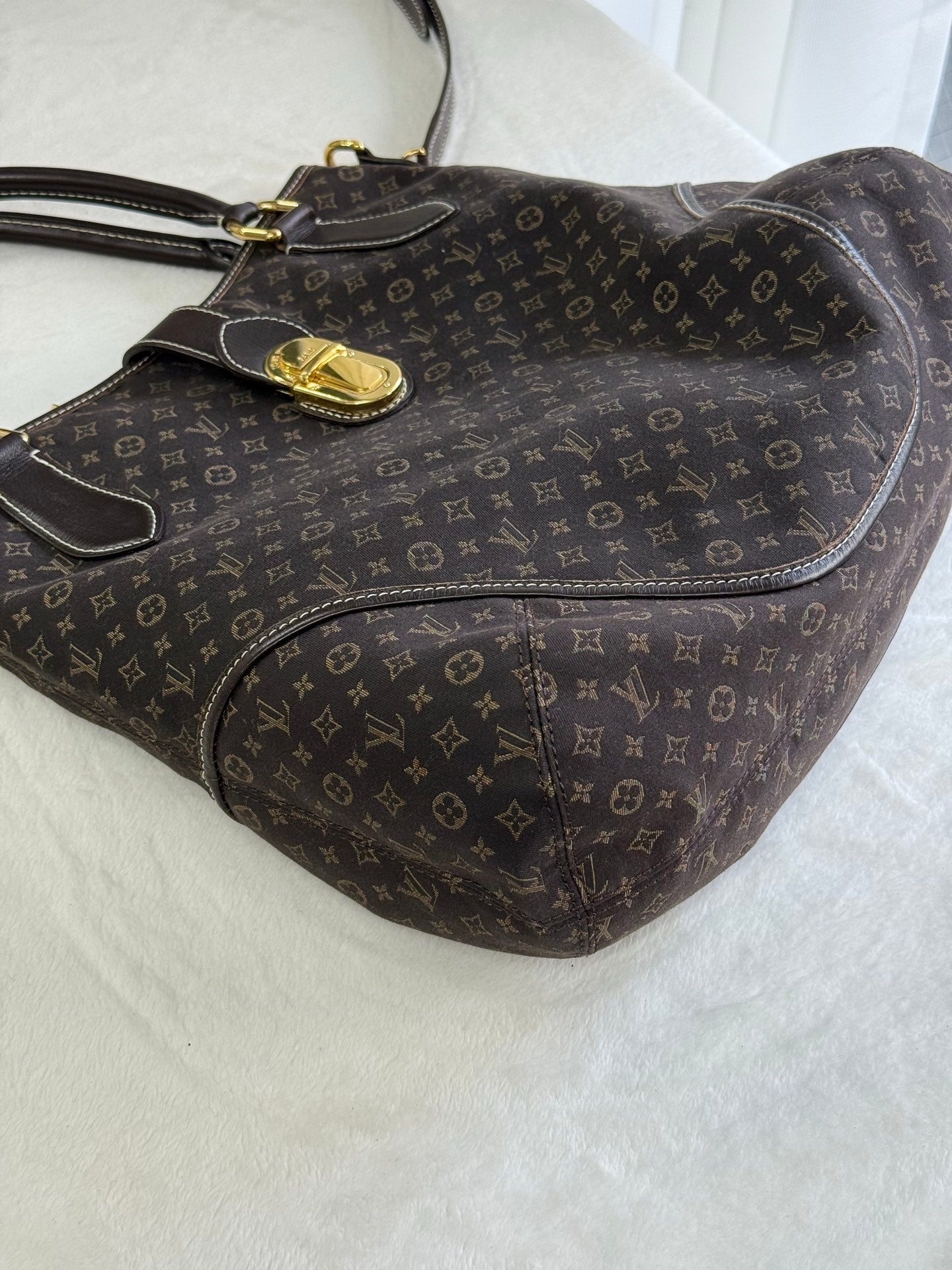 LOUIS VUITTON Fusain Monogram Idylle Elegie Totebag