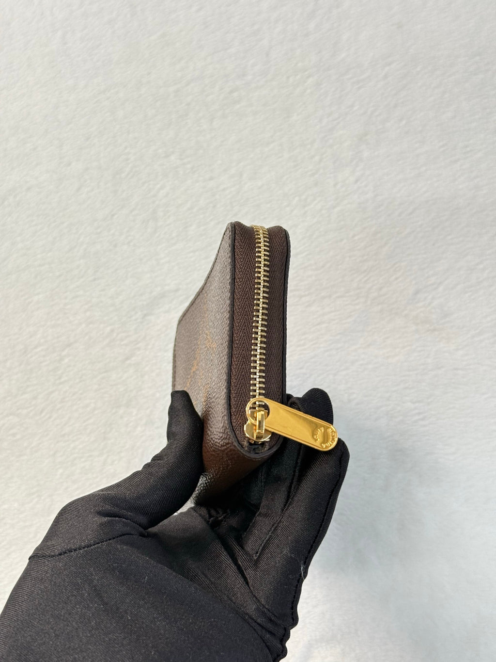 LOUIS VUITTON ZIPPY Coin Purse