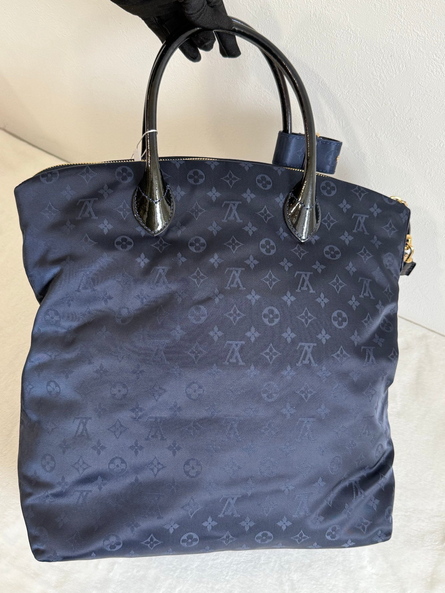 LOUIS VUITTON Blue Monogram Desire Vertical Lock it MM