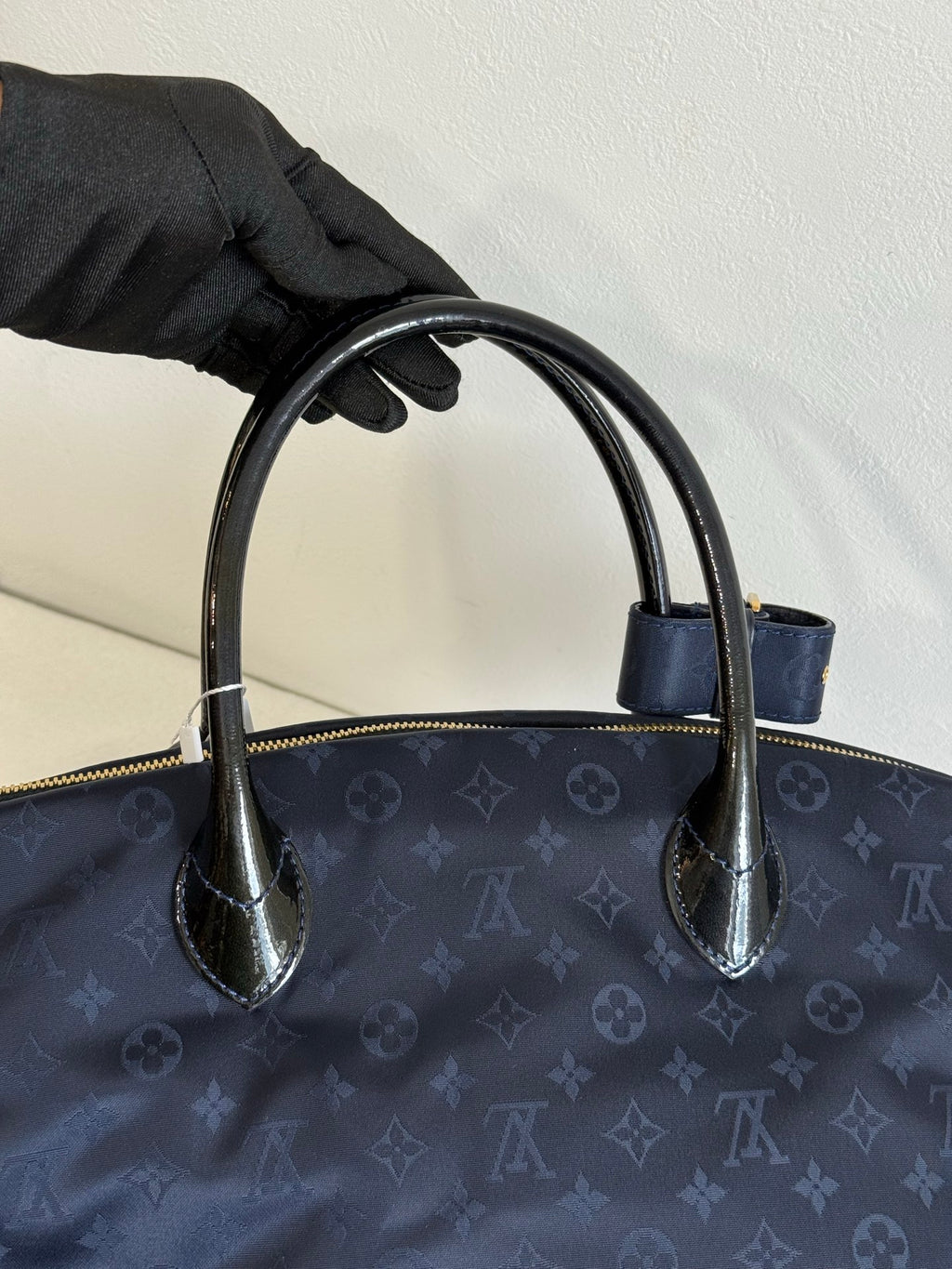 LOUIS VUITTON Blue Monogram Desire Vertical Lock it MM