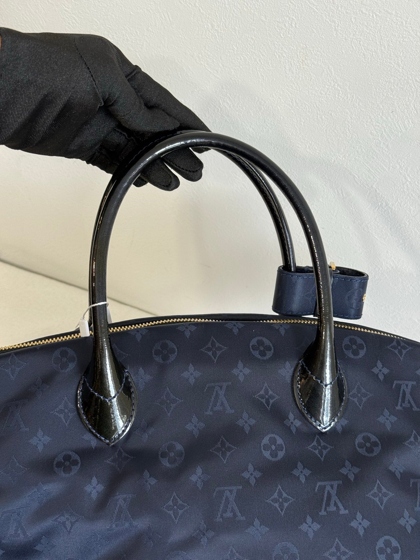 LOUIS VUITTON Blue Monogram Desire Vertical Lock it MM