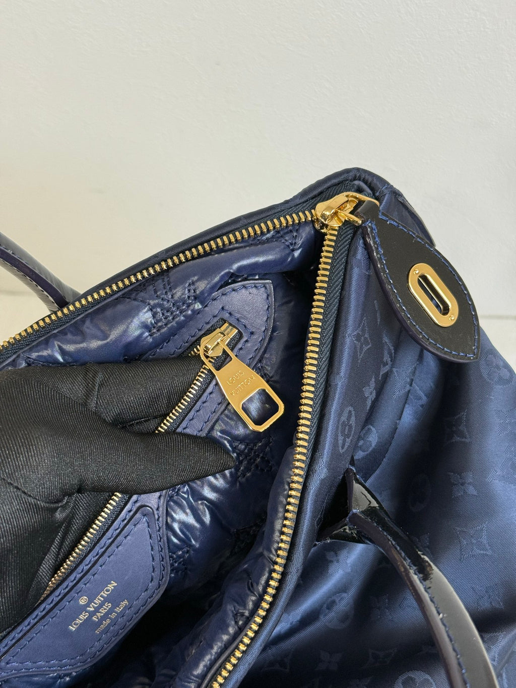 LOUIS VUITTON Blue Monogram Desire Vertical Lock it MM