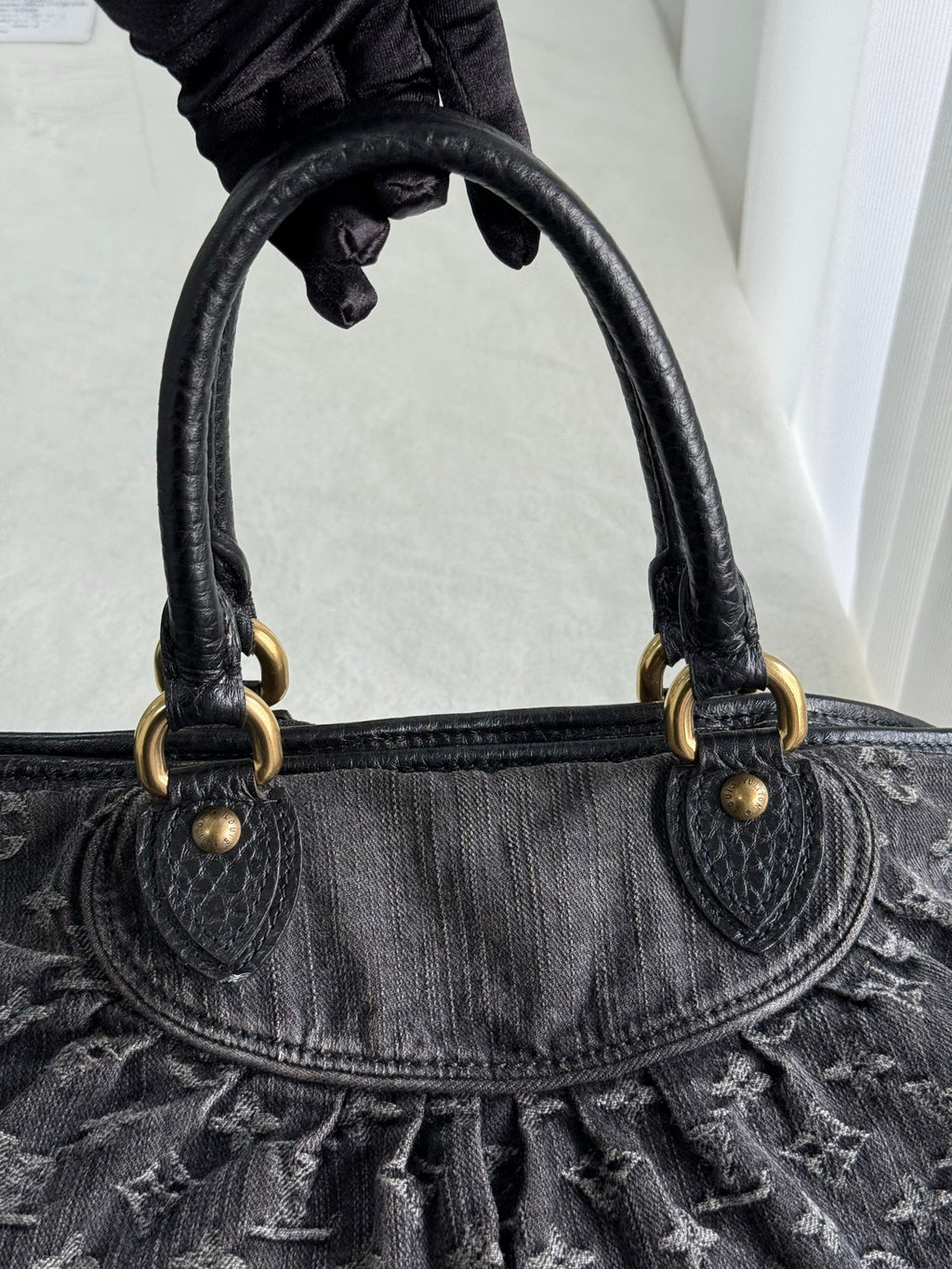 LOUIS VUITTON Denim Neo Cabby MM Shoulder bag Pre-loved