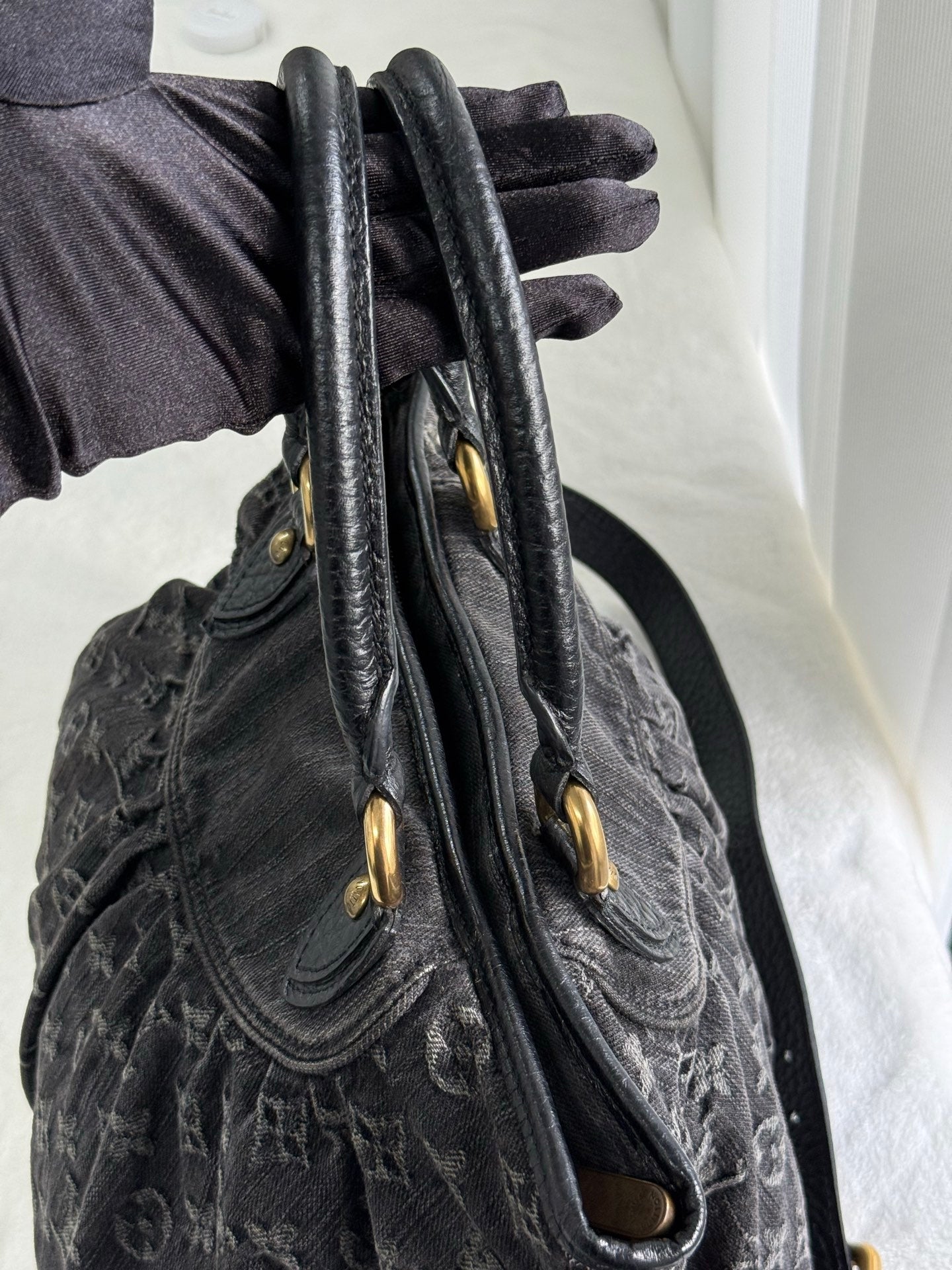 LOUIS VUITTON Denim Neo Cabby MM Shoulder bag Pre-loved