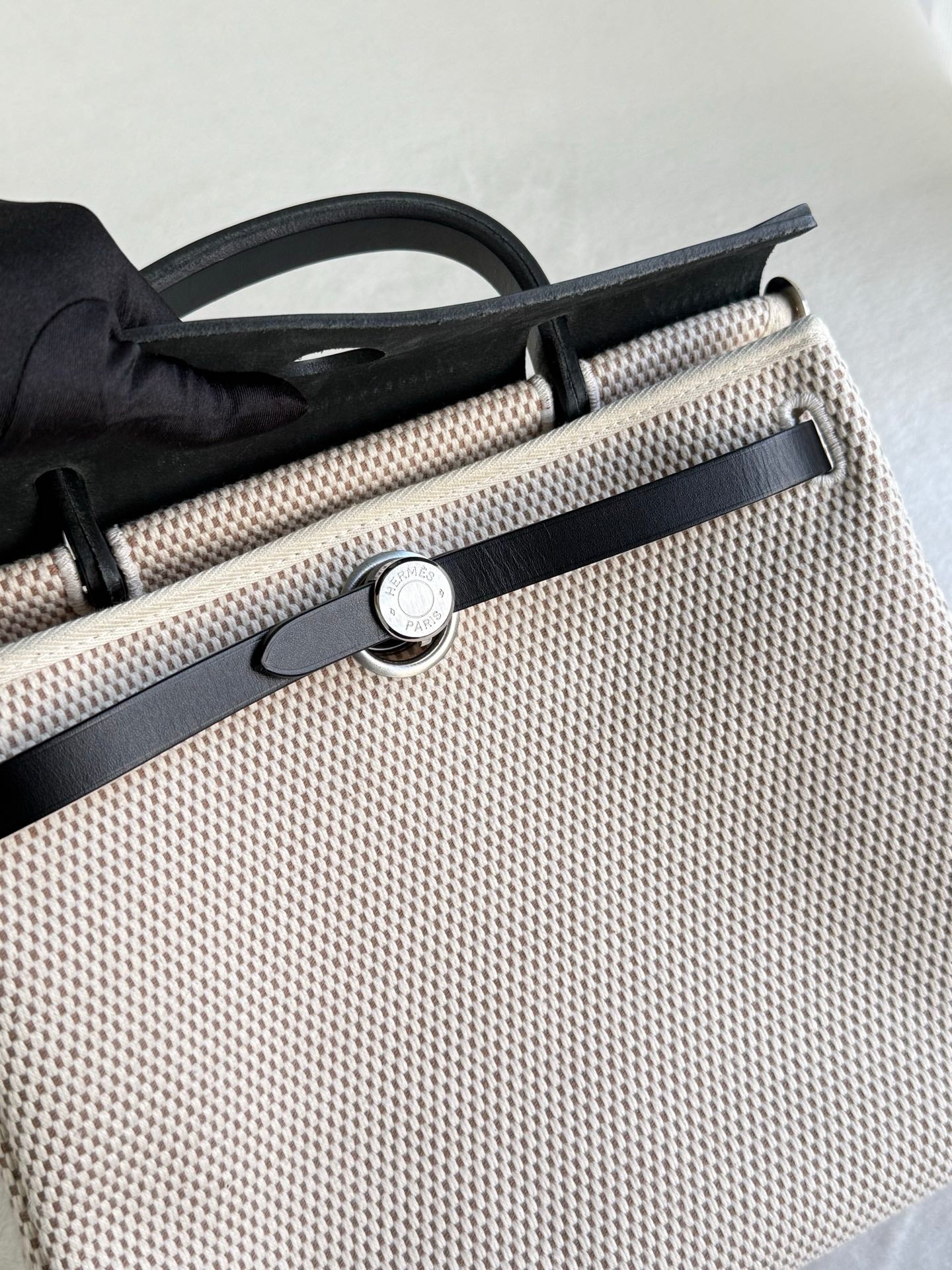 HERMES Herbag Zip 30 Black Toile Vache Palladium Hardware