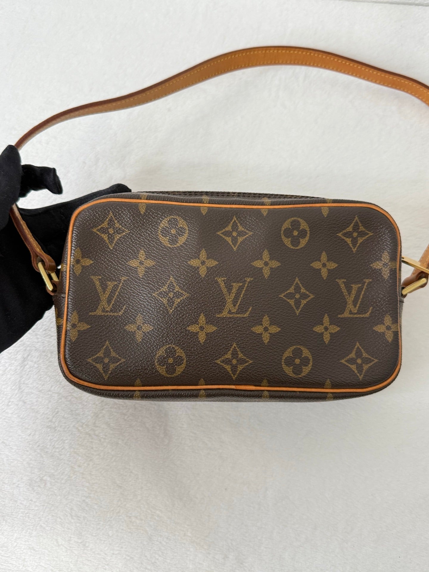 LOUIS VUITTON Monogram Cite PM Shoulder Bag