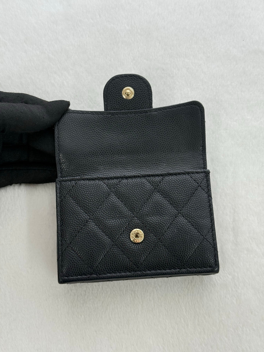 CHANEL Caviar Wallet