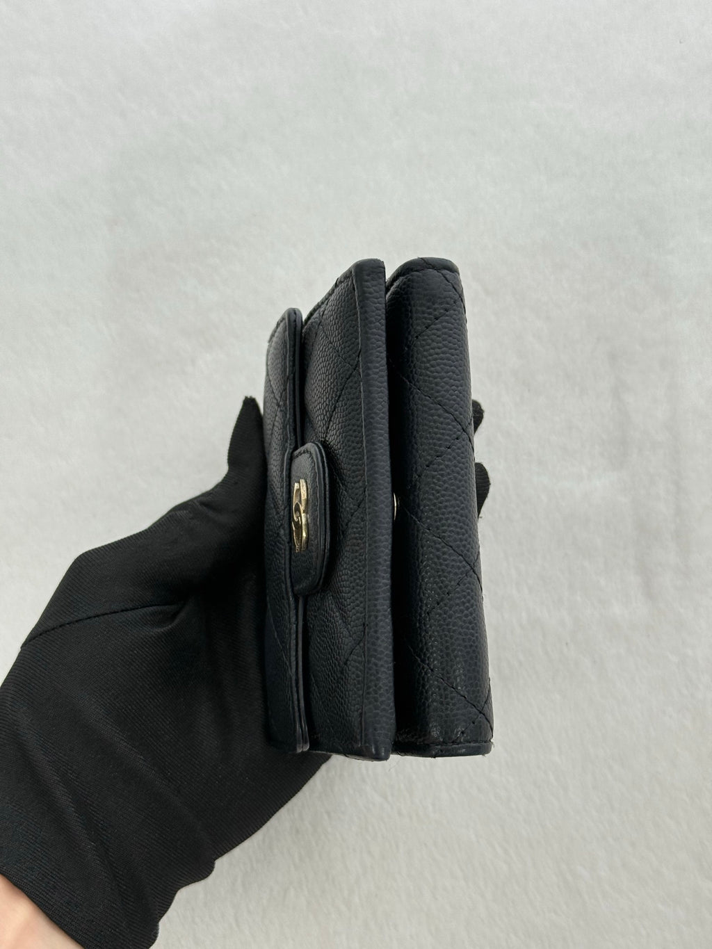 CHANEL Caviar Wallet