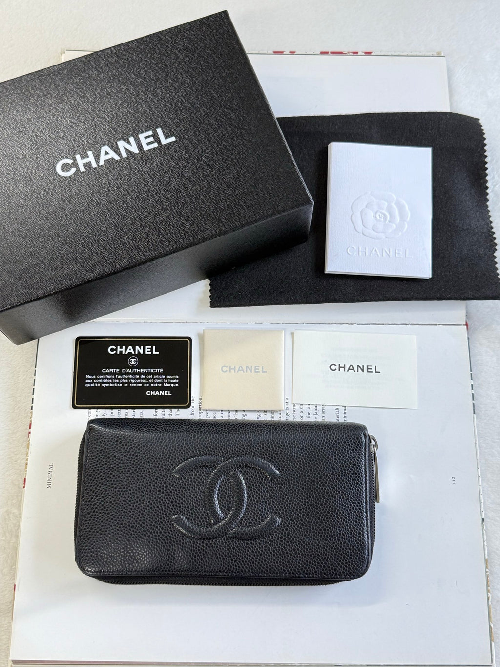CHANEL Cavier Wallet