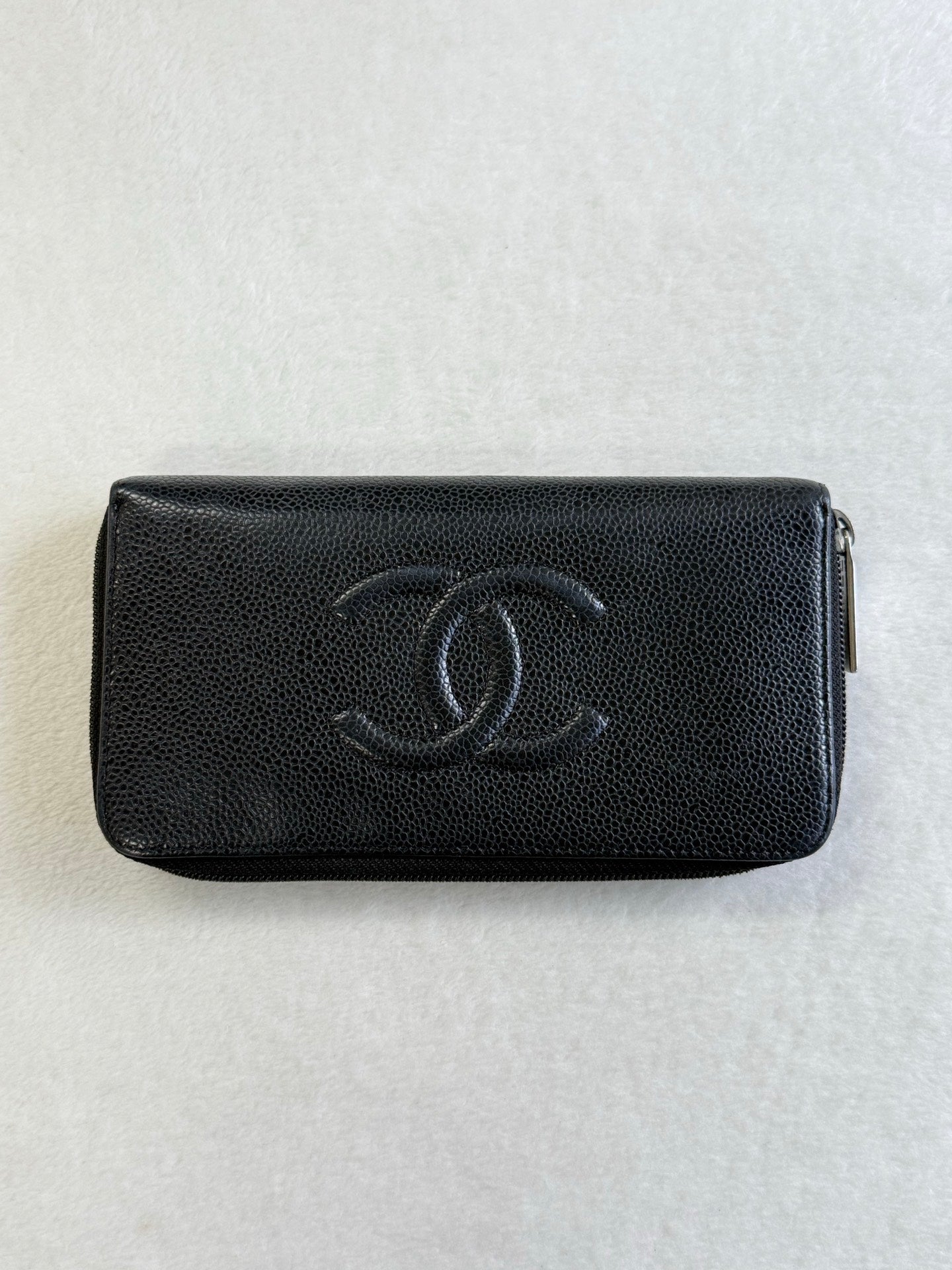 CHANEL Cavier Wallet