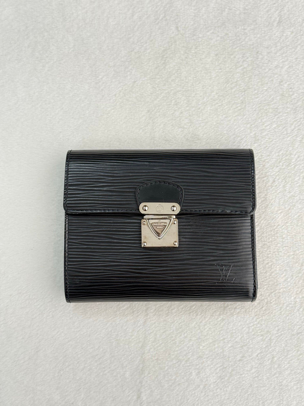 LOUIS VUITTON Epi Wallet
