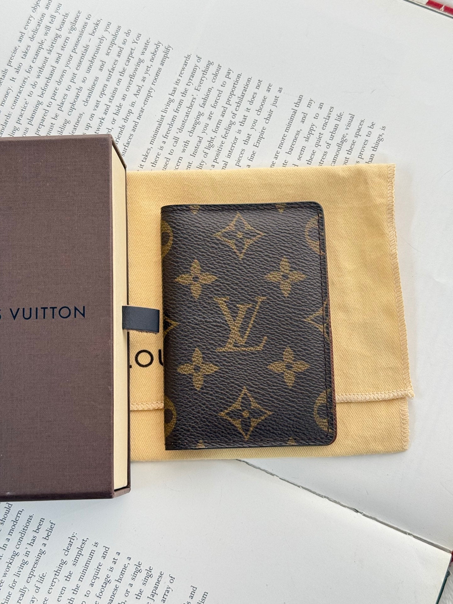 LOUIS VUITTON Monogram Card Case