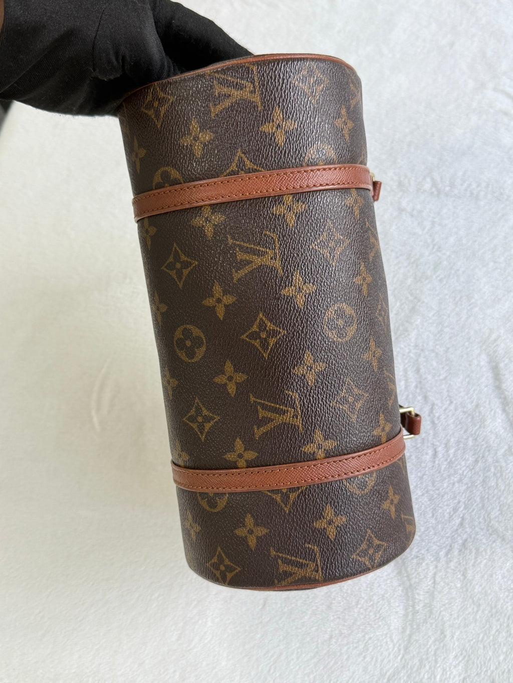 LOUIS VUITTON Monogram Papillion 26